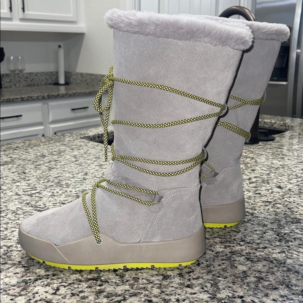 Baretraps Danney Women's Water Resistant Winter Boot Gray and Green Size 8 - Picture 9 of 17